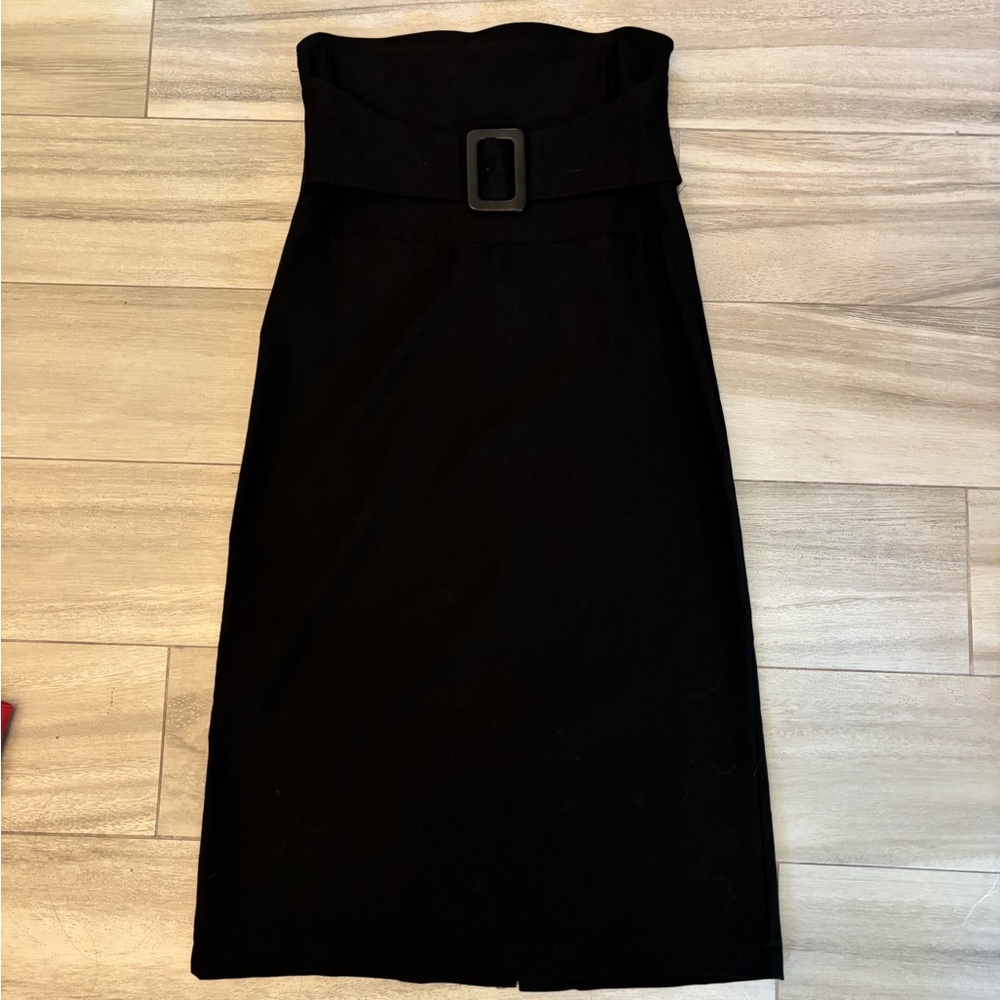 Pencil skirt with belt